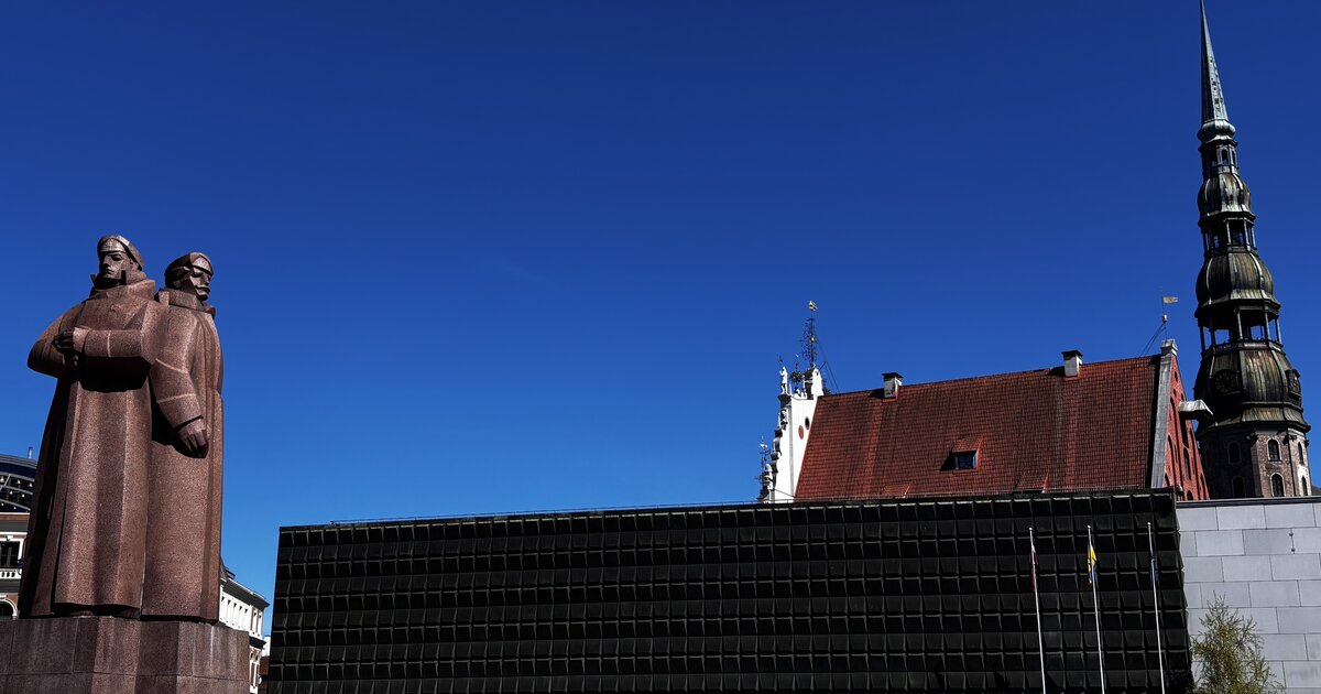 Läti laskurite monument ja Läti Okupatsioonimuuseum, Riia.