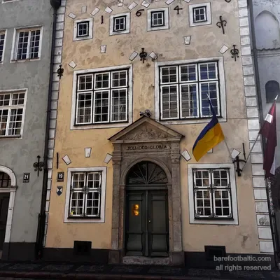 Number 19 with its 1646 date and the Latin inscription Soli Deo Gloria, Riga, Latvia