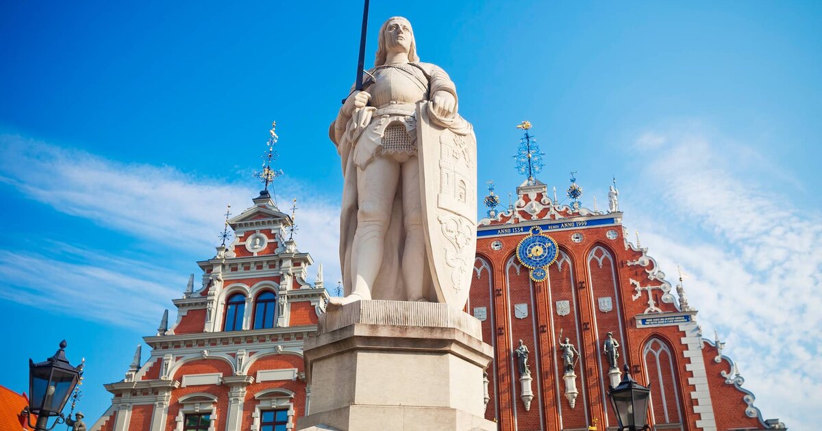Riia Rolandsi kuju ja Mustpäiste maja &mdash; linn võrrelduna Tallinna ja Vilniusega.